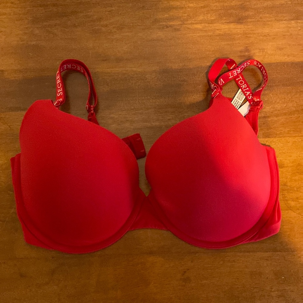 Victoria’s Secret tshirt full coverage push up bra